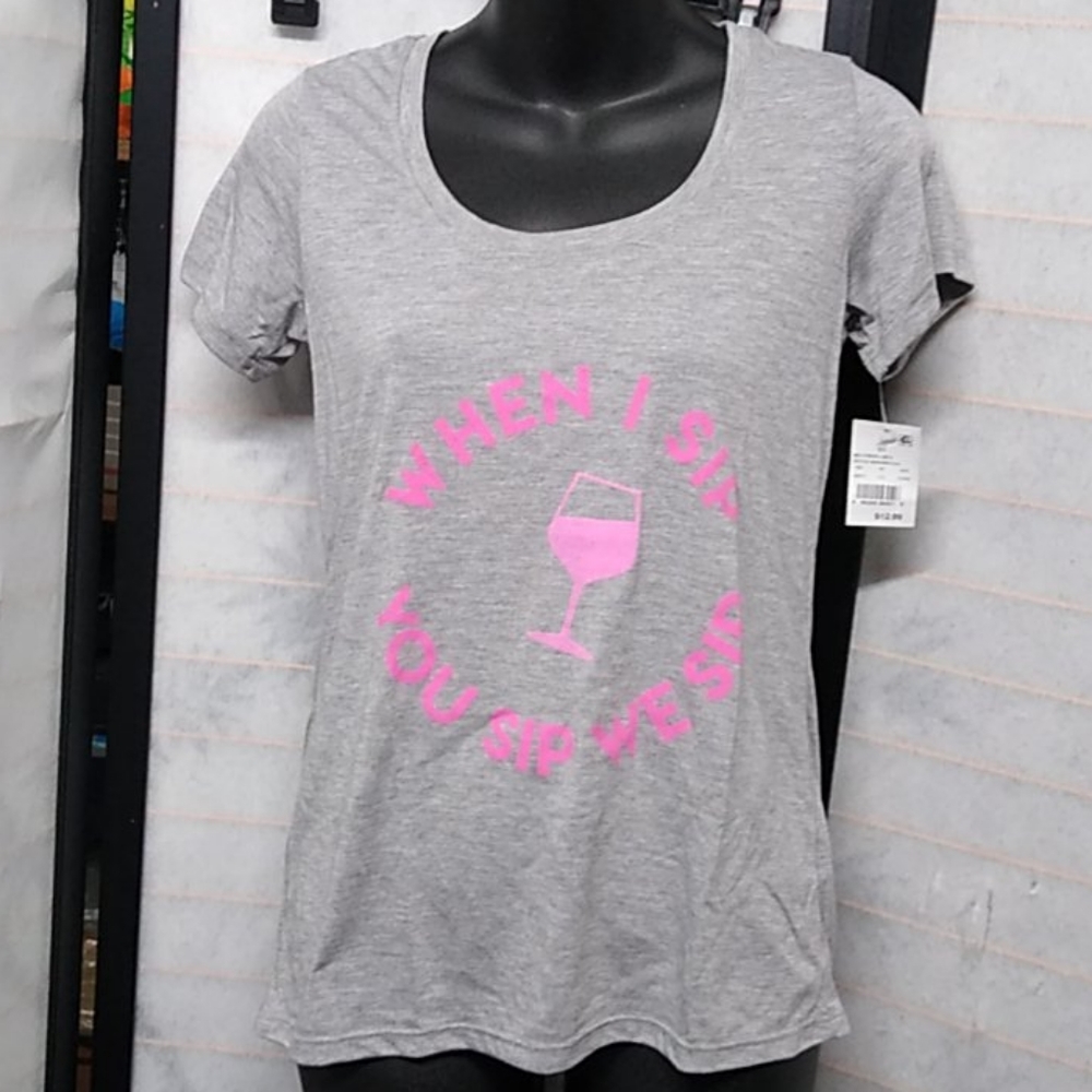 #304 NWT gray wine theme t-shirt xs